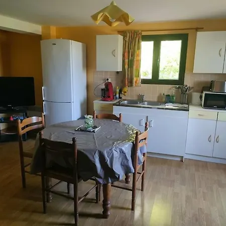 Apartment Bel De Avec Piscine Sérignac